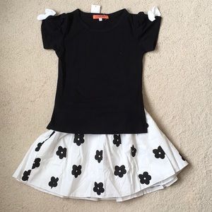 Girls Funkyberry Bow Tee and Skirt Set NWT 4-5